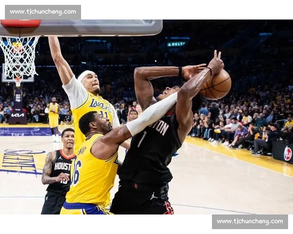 2009年NBA季后赛湖人对爵士系列赛回顾与关键战役解析