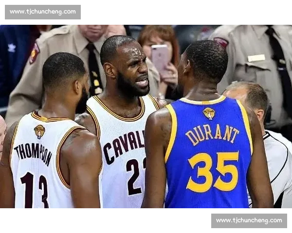 2017年NBA总决赛第三场勇士对骑士巅峰对决与王朝转折经典战役深度回顾解析 2017年NBA总决赛第三场勇士对骑士巅峰对决与王朝转折经典战役深度回顾解析